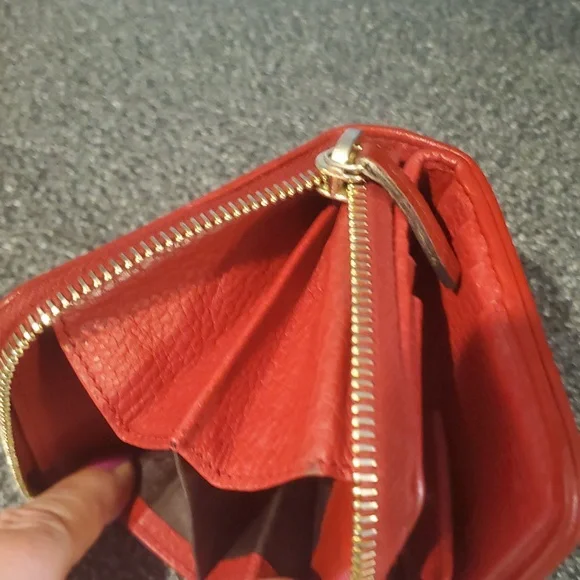 Gucci Monogram Zip-around Wallet - Picture 12 of 13